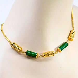 Sarah Coventry Vintage Faux Green Jade Necklace